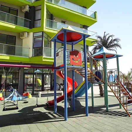 Alezzi-retreat Xl Apartment Navodari
