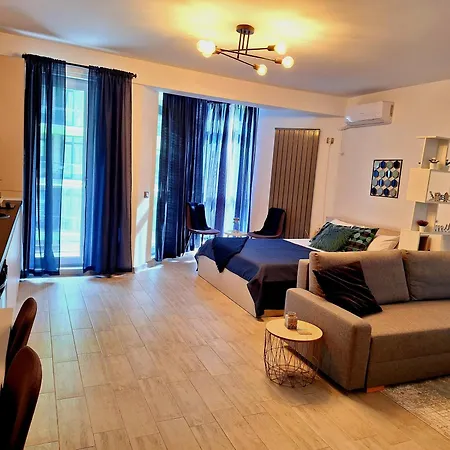 Alezzi-retreat Xl Năvodari