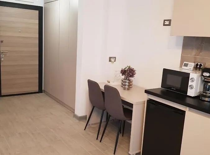 Alezzi-retreat Xl Năvodari